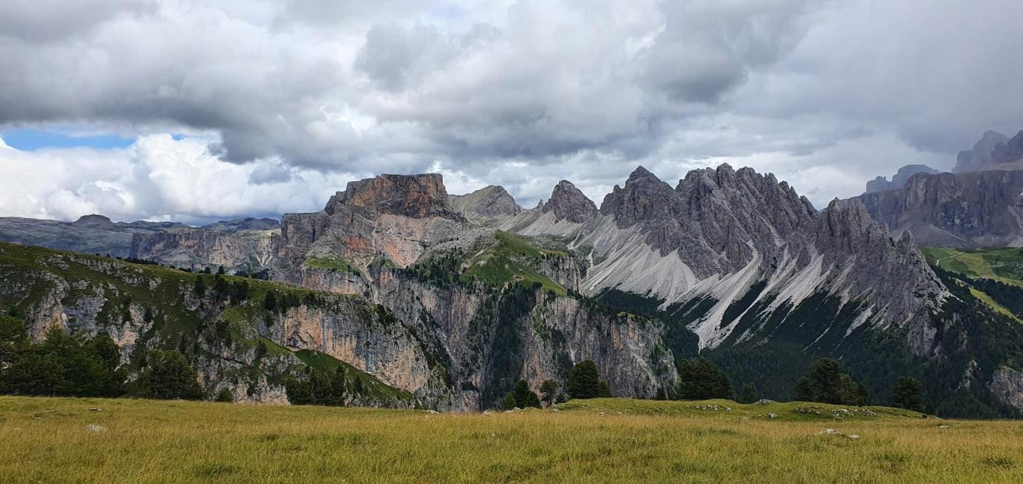 Garni Hotel Iris Selva di Val Gardena Exterior foto
